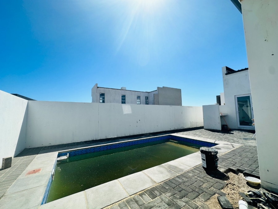 3 Bedroom Property for Sale in Sandown Western Cape